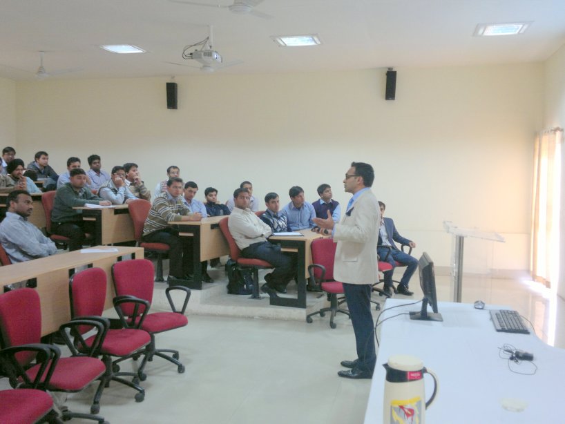 Mr. Nitin Jain interacting with students of IIM Kashipur