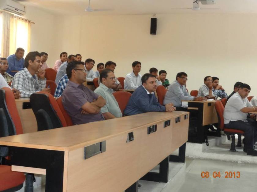 1098286_572972939426326_2045957376_n